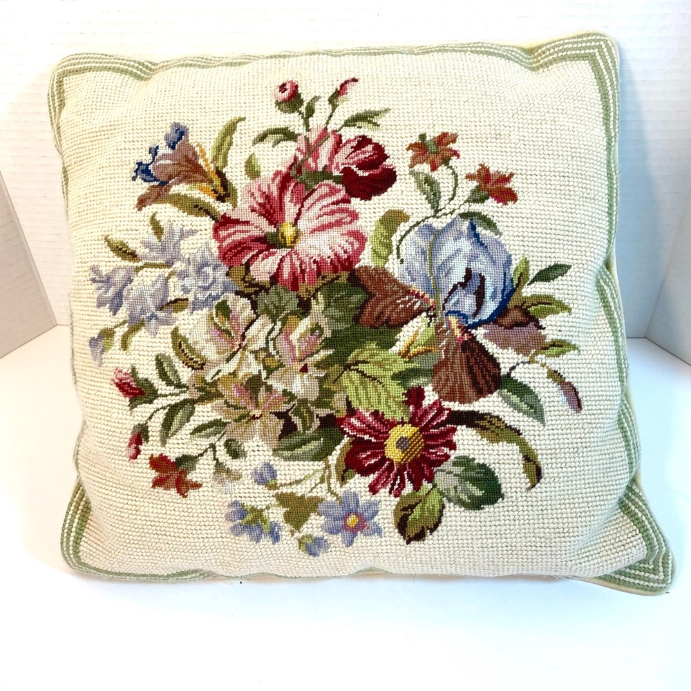 14x14 Floral Needlepoint Decorative Throw Pillow Zippered Closure